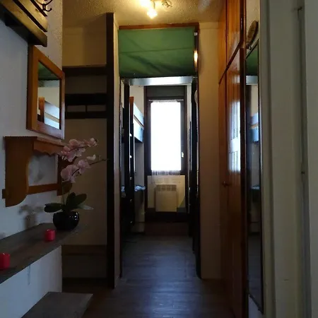 Apartment Familial 6 Pers Avec Balcon Et Acces Direct Aux Pistes - Fr-1-602-79 *